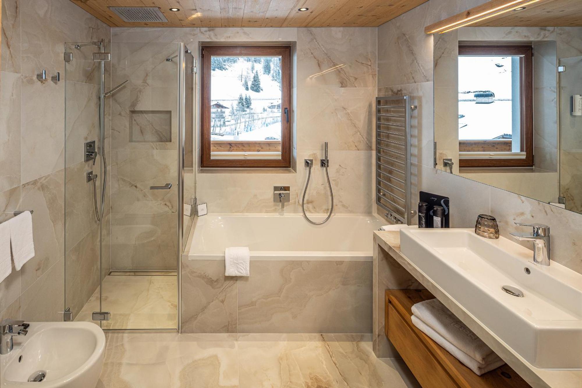 Savoy Dolomites Luxury & 4* Selva di Val Gardena